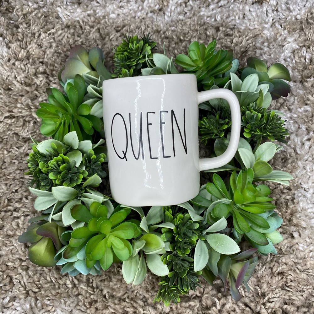 Rae Dunn queen mug
